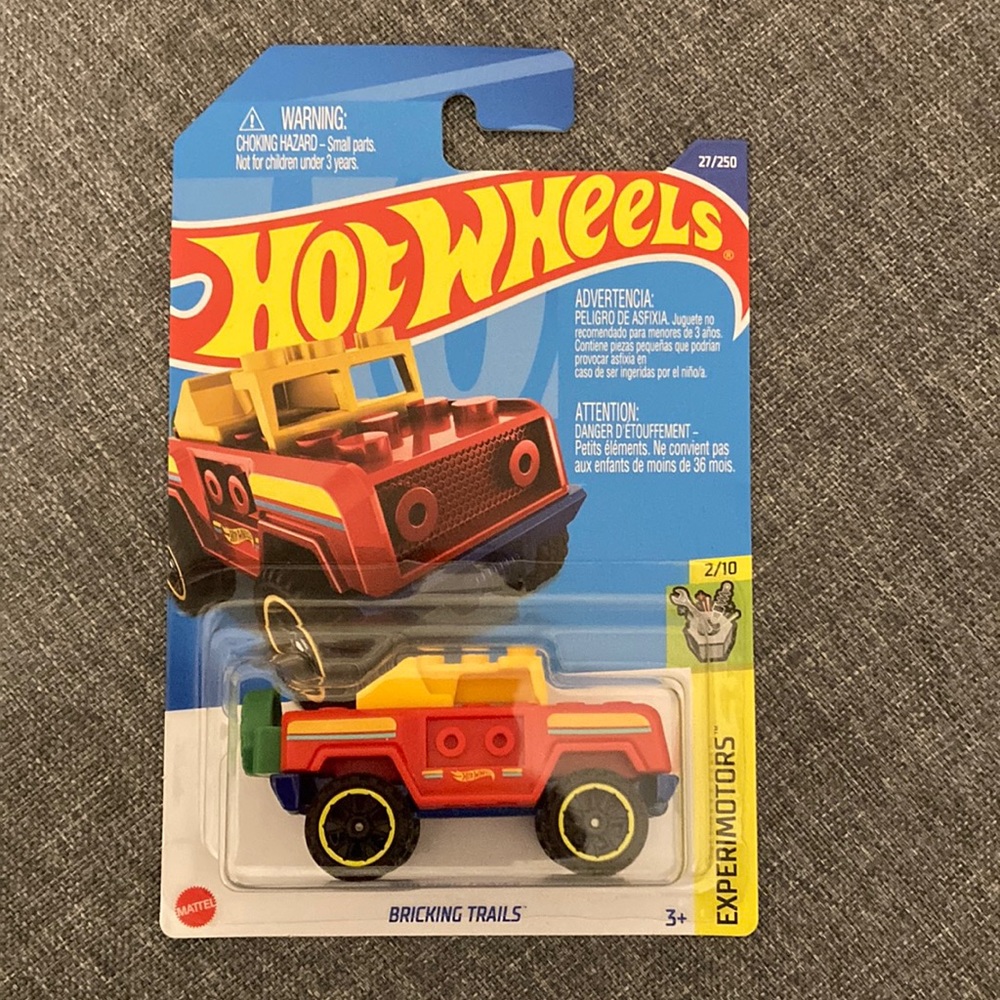 Hot Wheels Bricking Trails